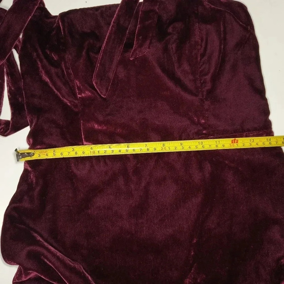 House of Harlow 1960 Burgundy Velvet Mini Dress with Shoulder Ties, S, NWT - Picture 7 of 12
